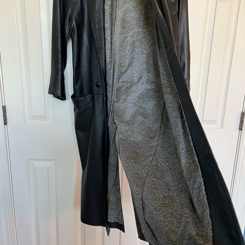 Vintage Black Leather Long Coat - Picture 5 of 10